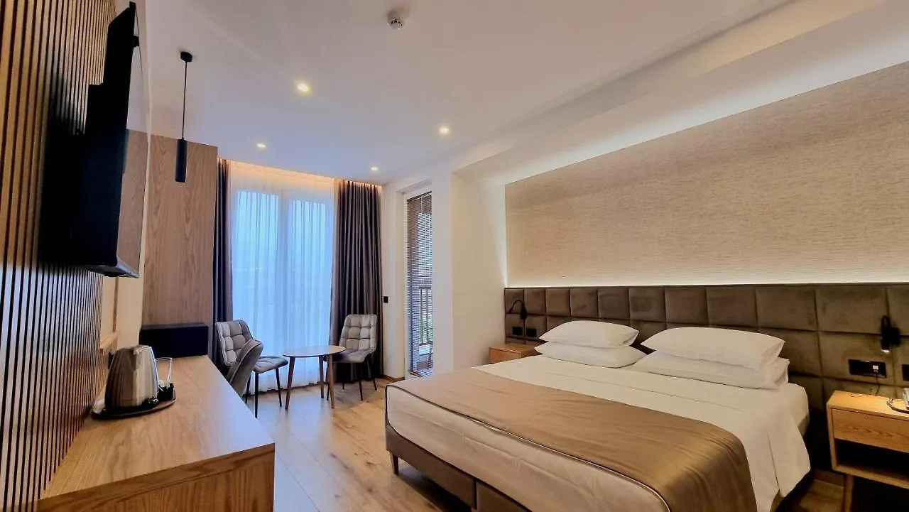 Sibb Hotel ティラナ