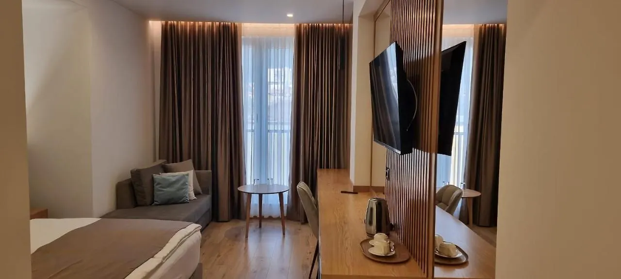 Sibb Hotel Tirana 0*,