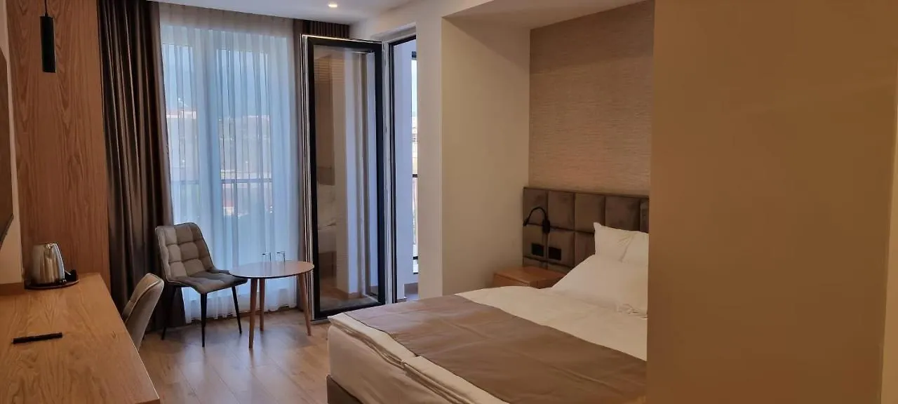 Sibb Hotel Tirana Albânia