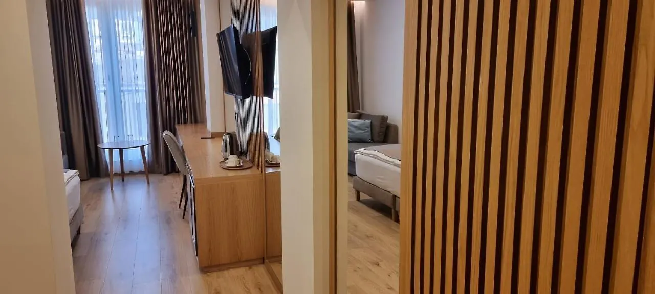 Sibb Hotel ティラナ