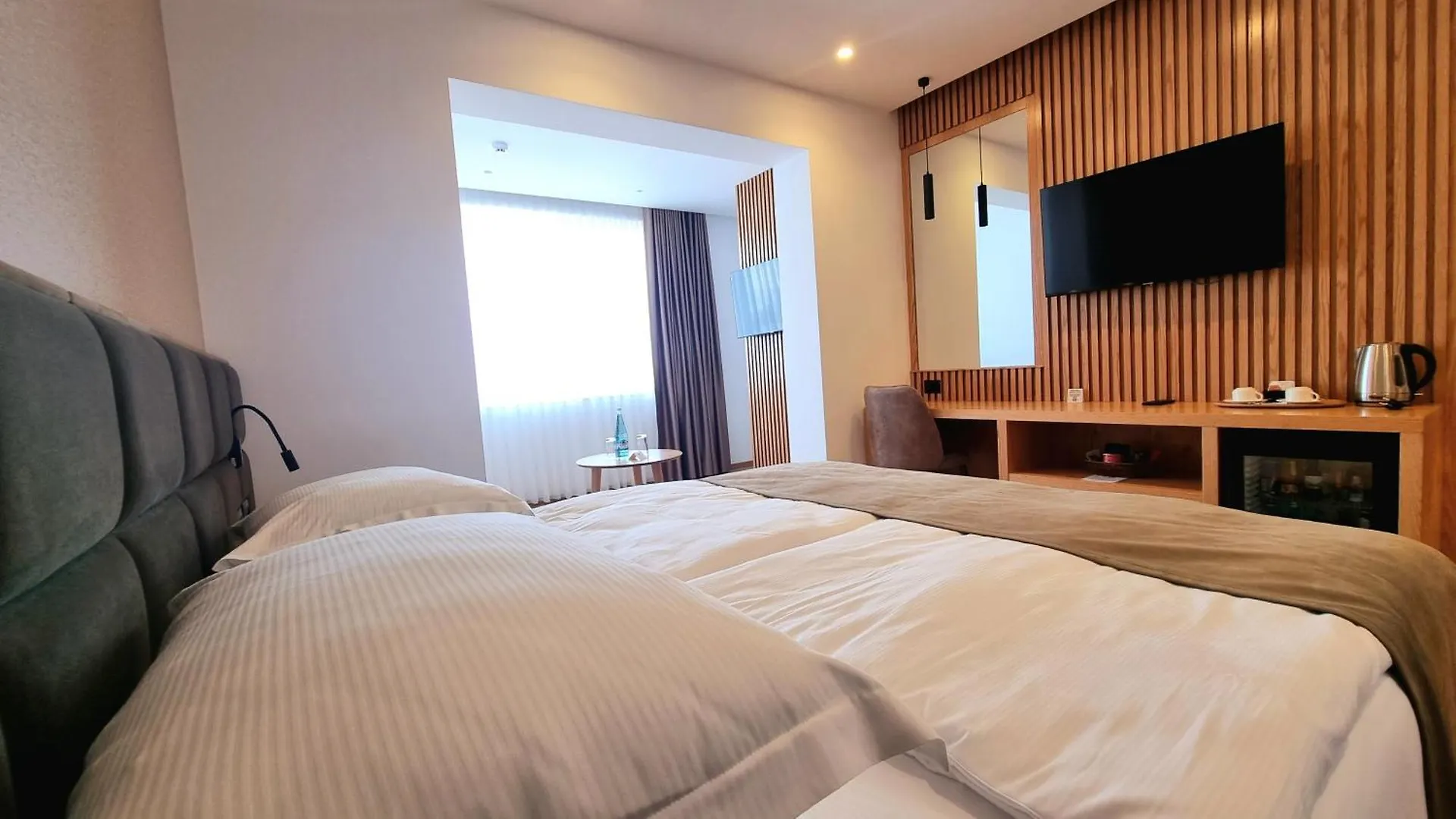 Sibb Hotel ティラナ