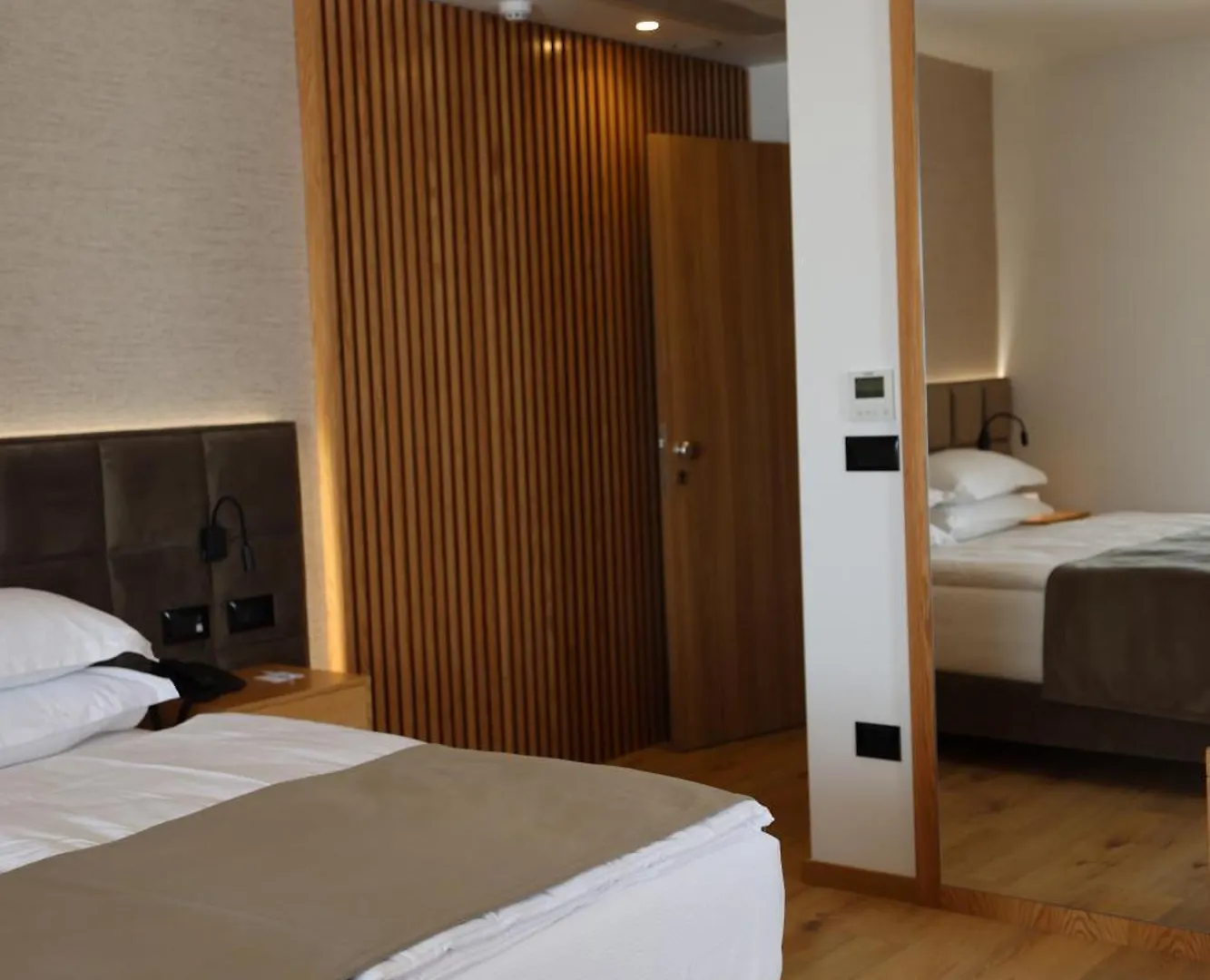 Sibb Hotel ティラナ