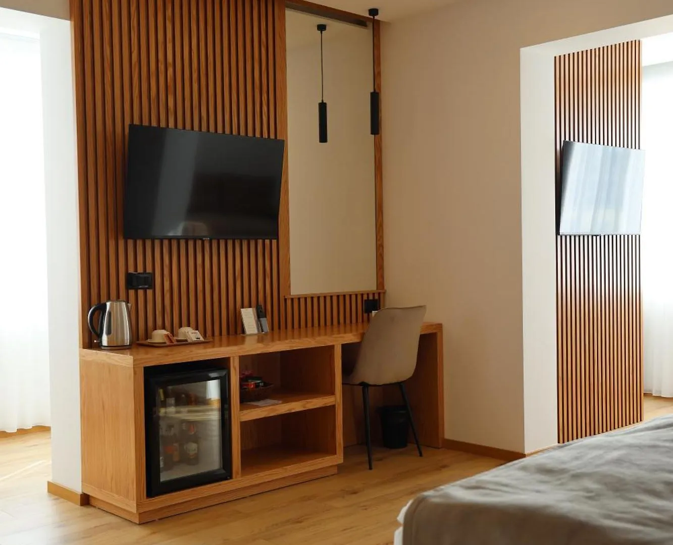 Sibb Hotel ティラナ 0*,