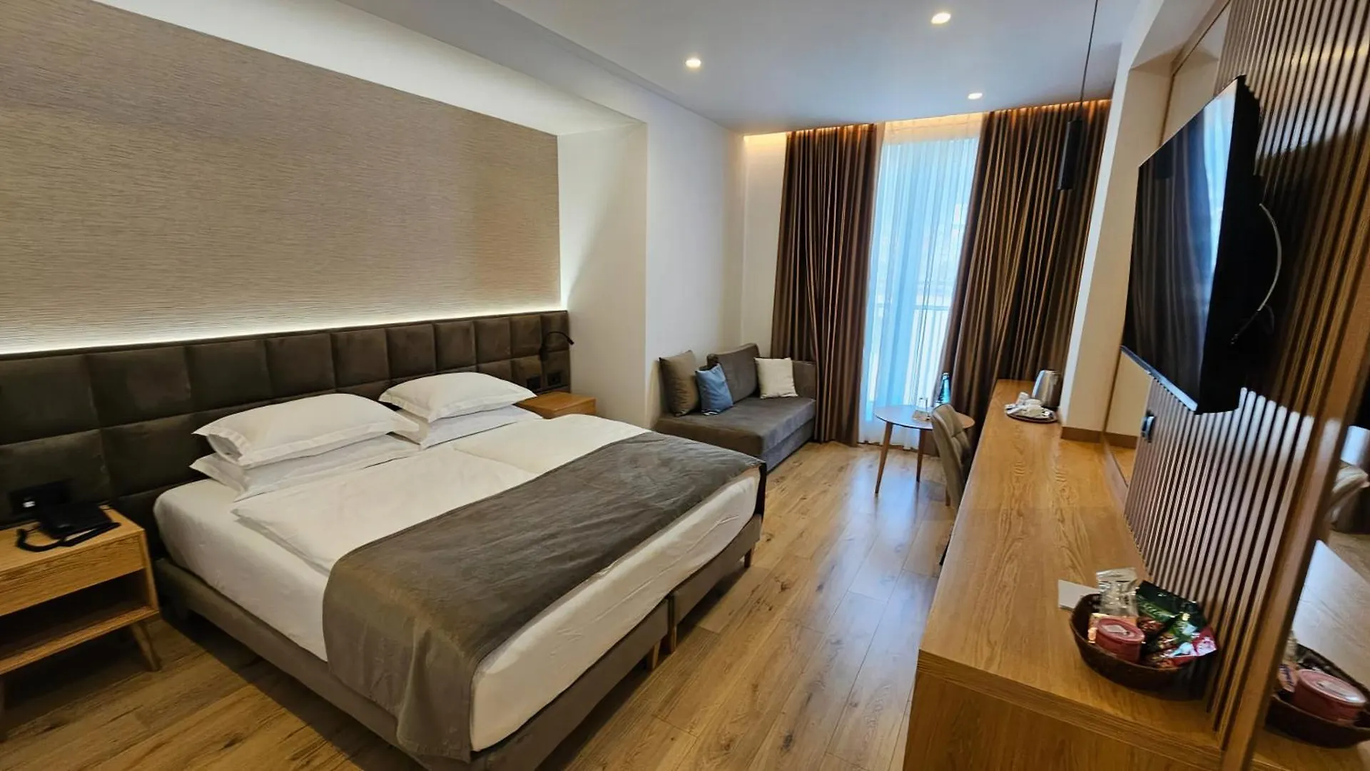 Sibb Hotel ティラナ